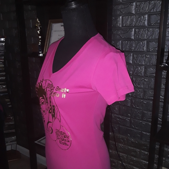 Lady Vneck T's - Picture 2 of 7
